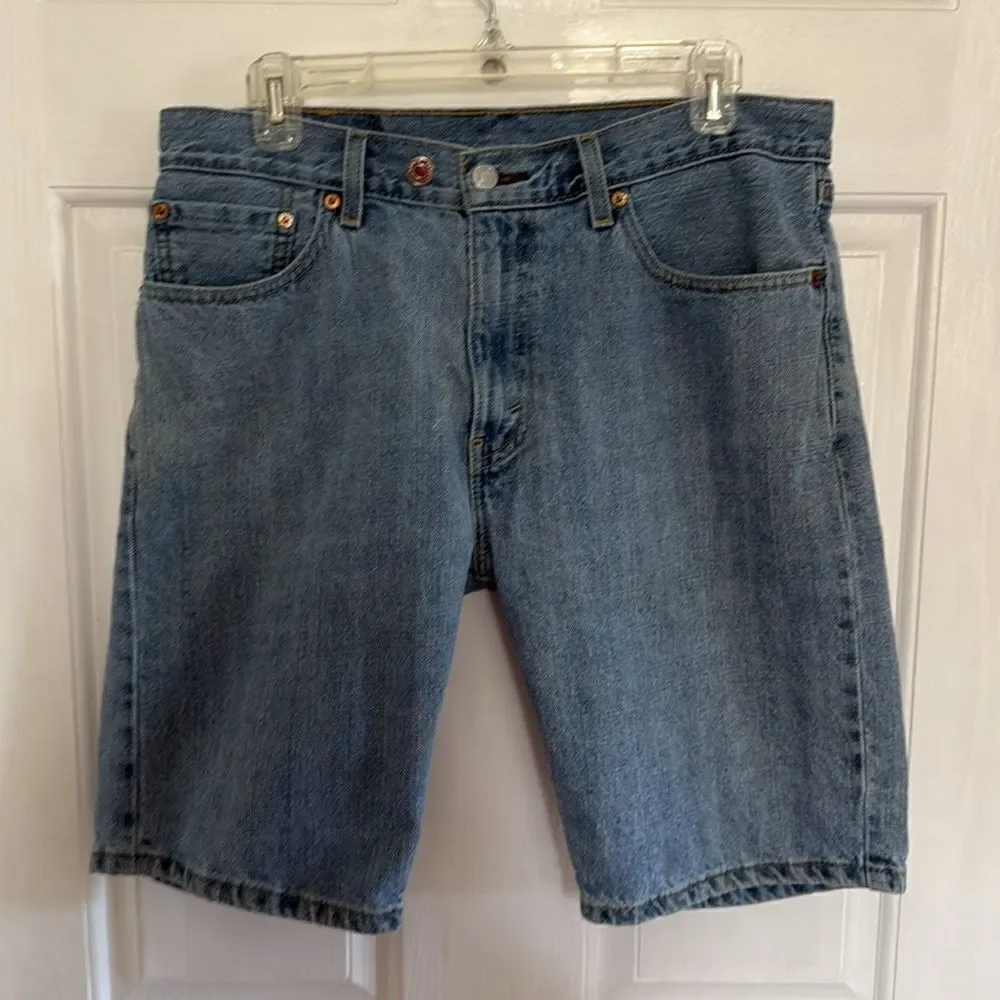 Levi's 505 Men’s waist 33 Denim Classic Shorts ~ Excellent!